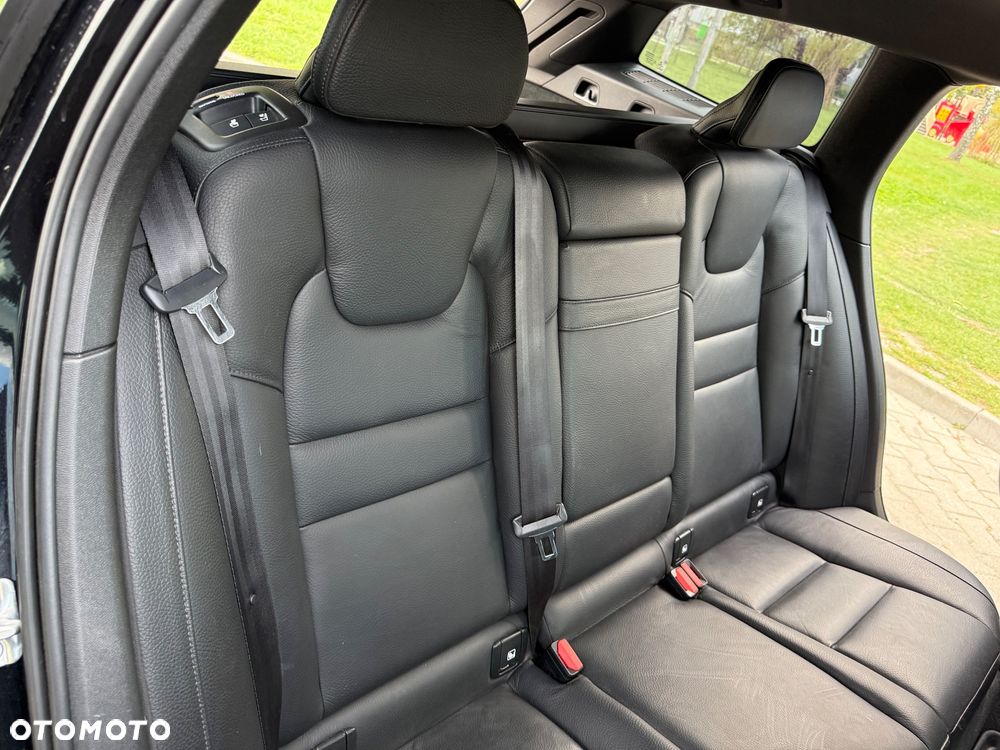 Volvo V60 D3 Momentum Pro - 24