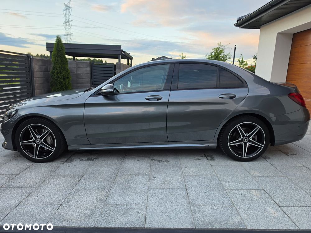 Mercedes-Benz Klasa C 200 4-Matic 9G-TRONIC - 7