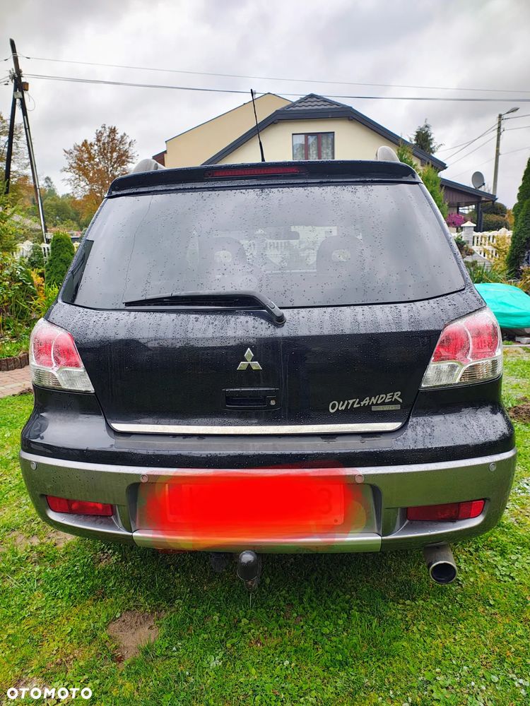 Mitsubishi Outlander 2.4 4WD Intense - 3
