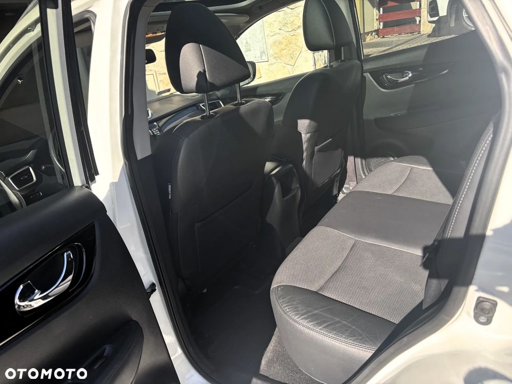 Nissan Qashqai 1.6 DIG-T Tekna - 11