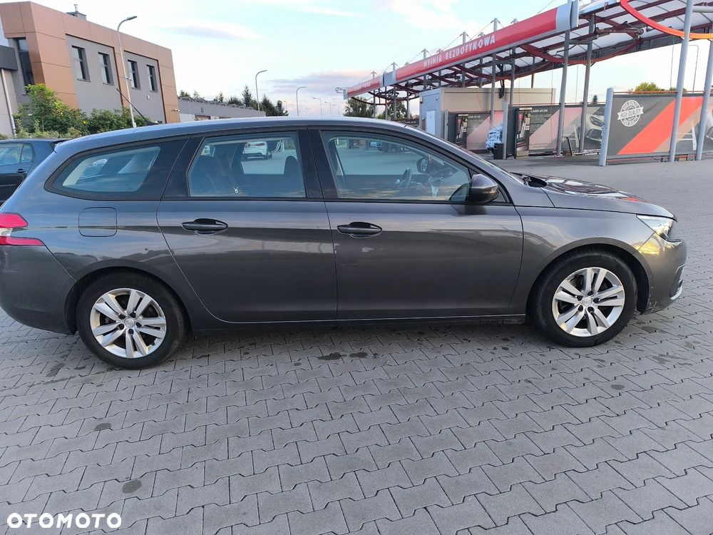 Peugeot 308 BlueHDi 130 Allure - 11