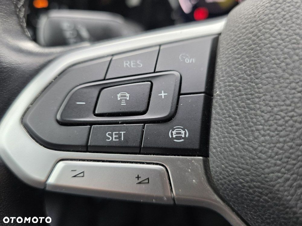 Volkswagen Golf - 20