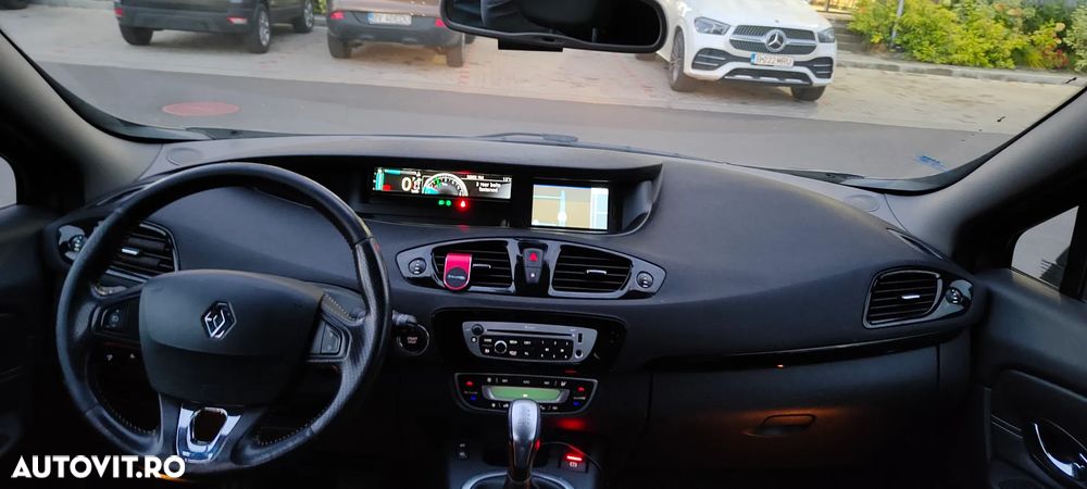 Renault Grand Scenic dCi 110 EDC Bose Edition - 9