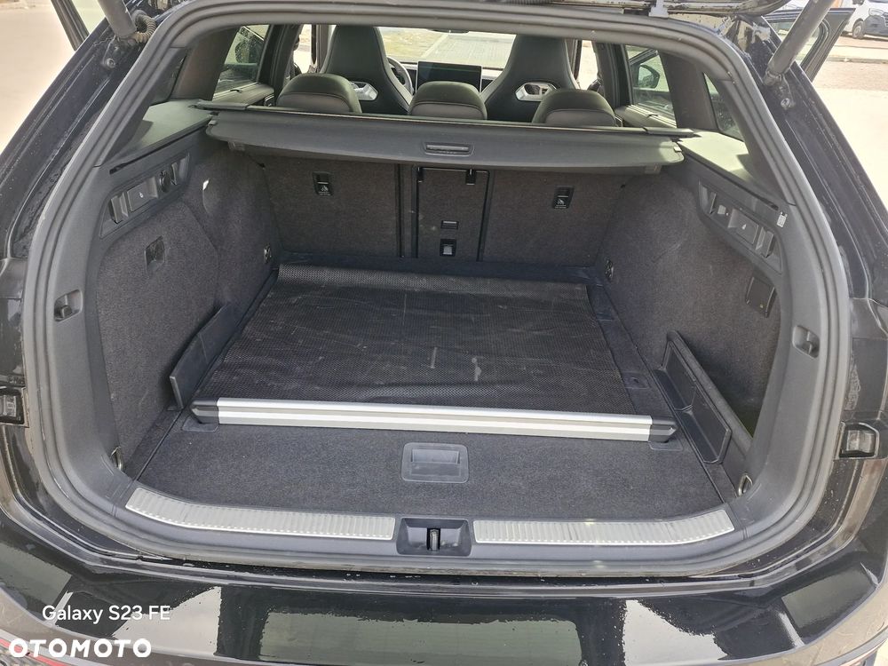 Volkswagen Passat - 32