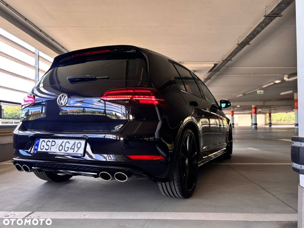 Volkswagen Golf - 12