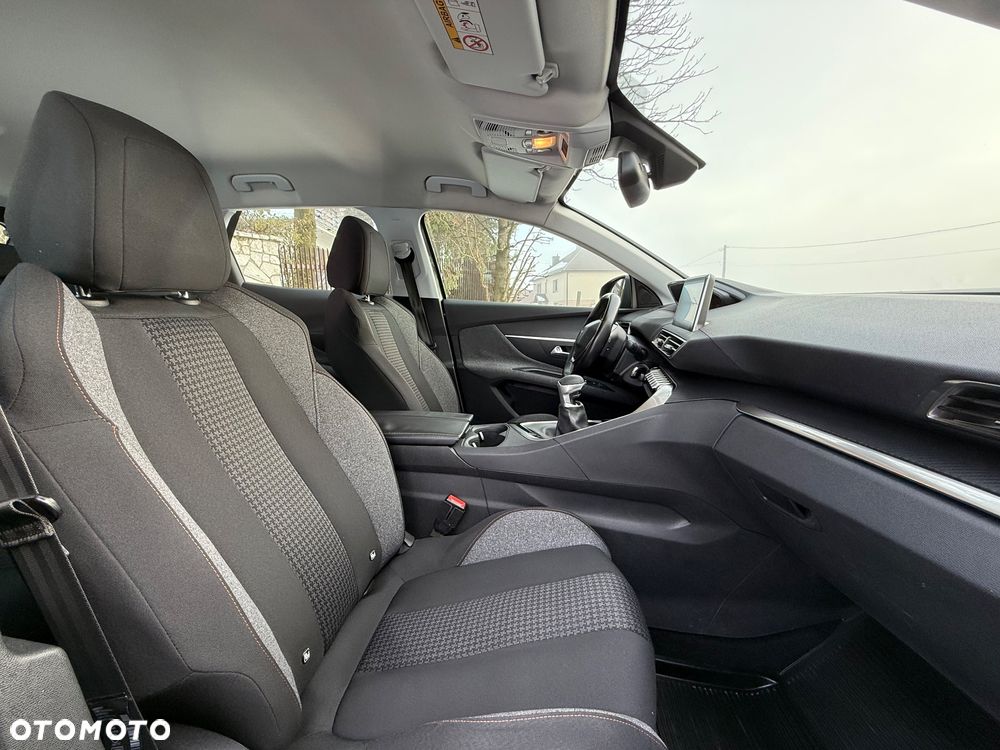 Peugeot 3008 1.2 PureTech Active S&S - 26