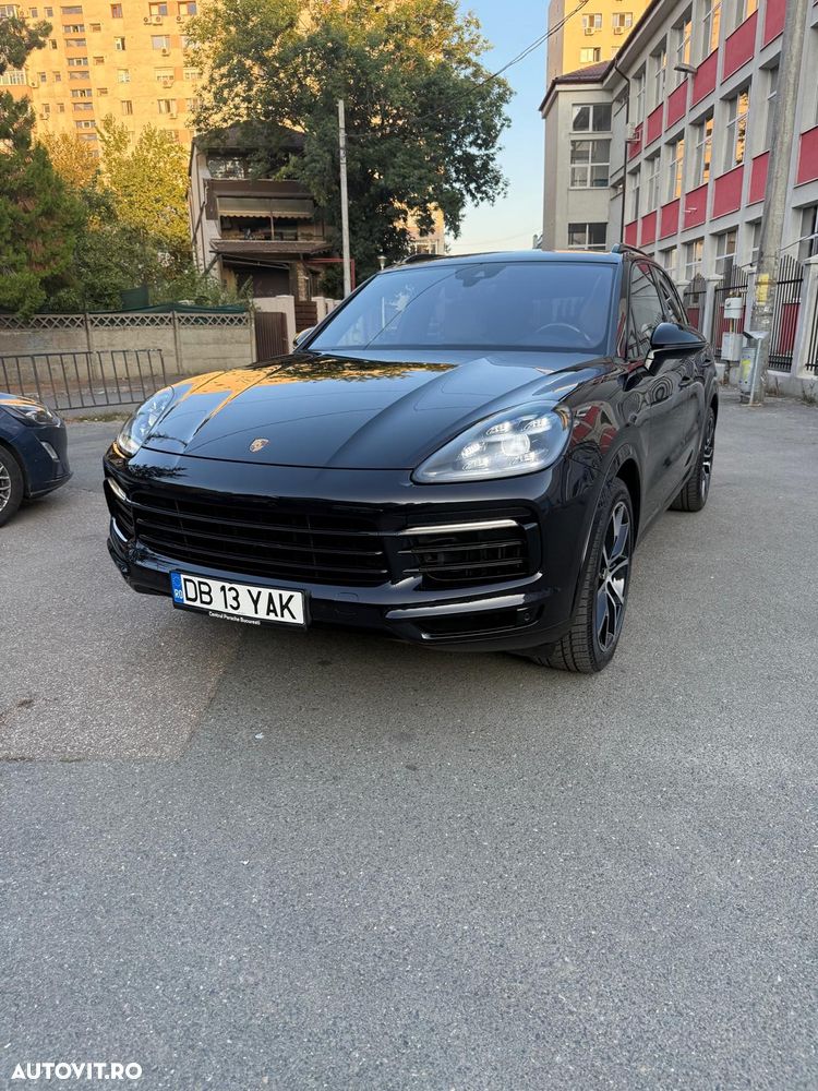 Porsche Cayenne S - 1