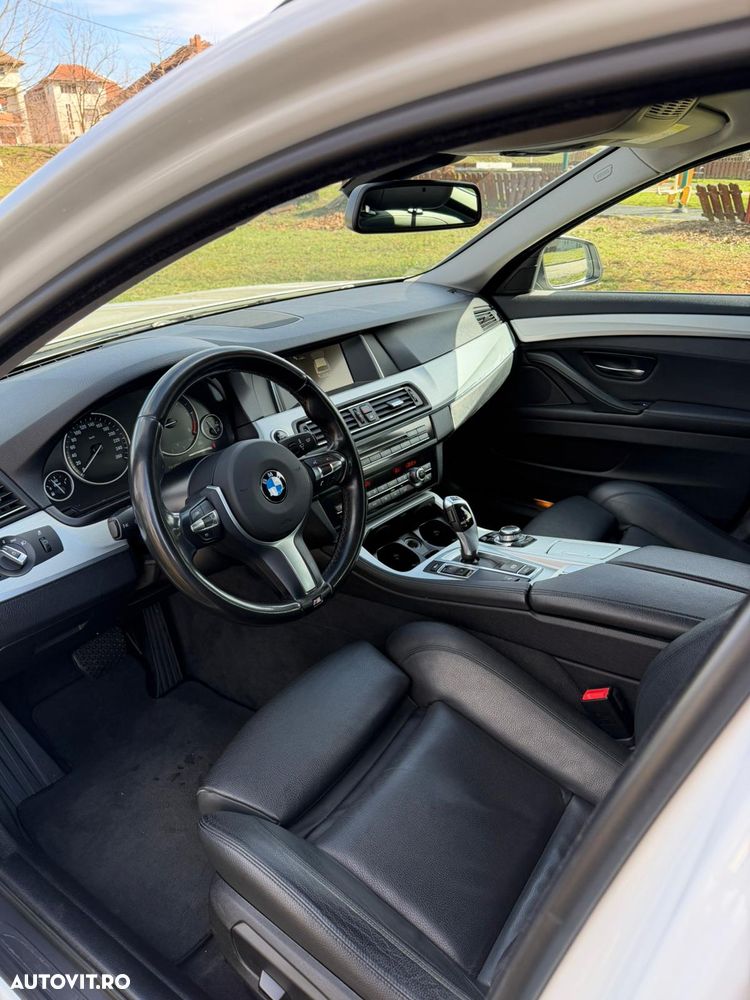 BMW Seria 5 520d Aut. Luxury Line - 12