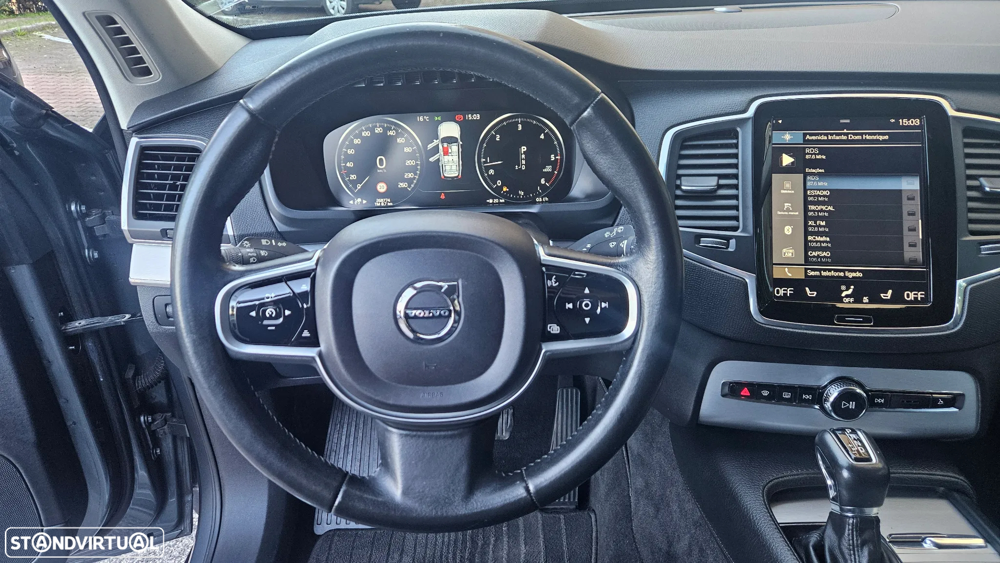 Volvo XC 90 2.0 D4 Momentum - 16