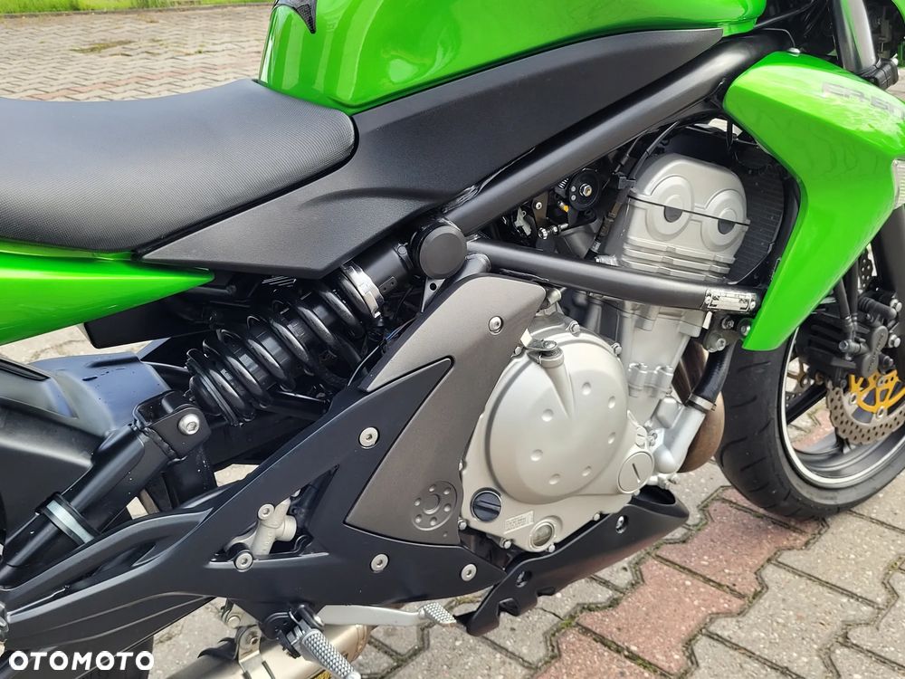 Kawasaki ER - 22