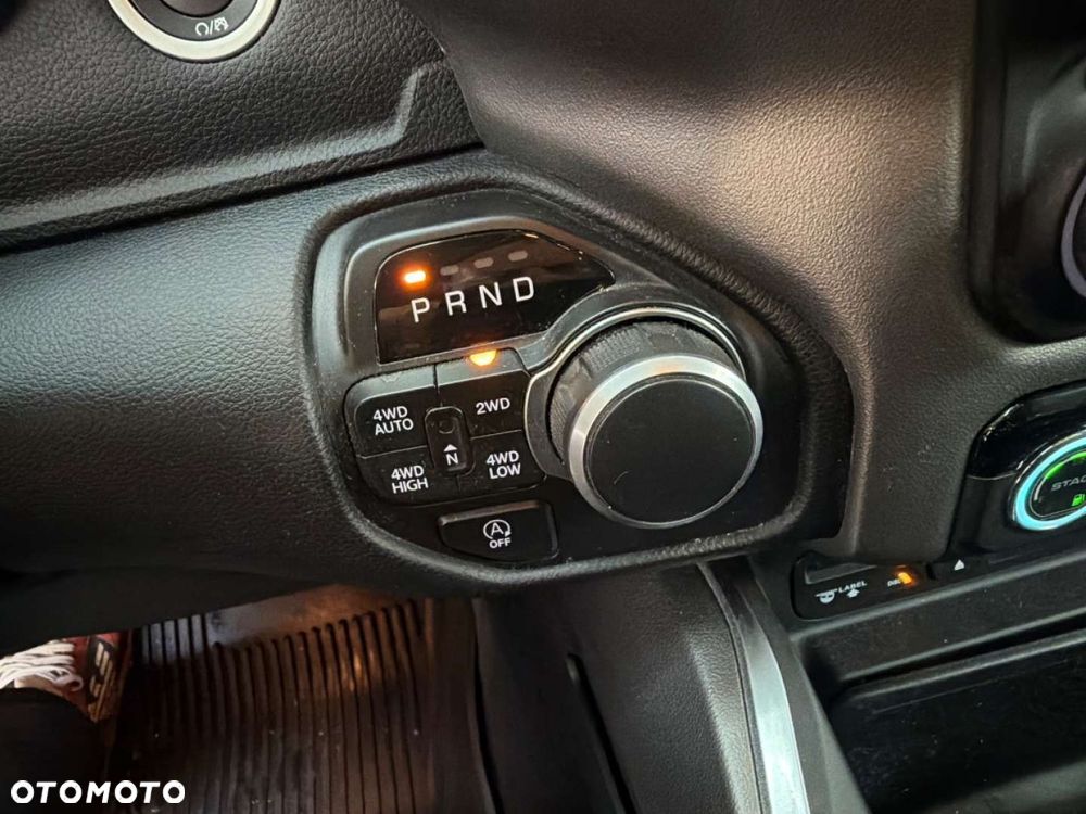 RAM 1500 - 25