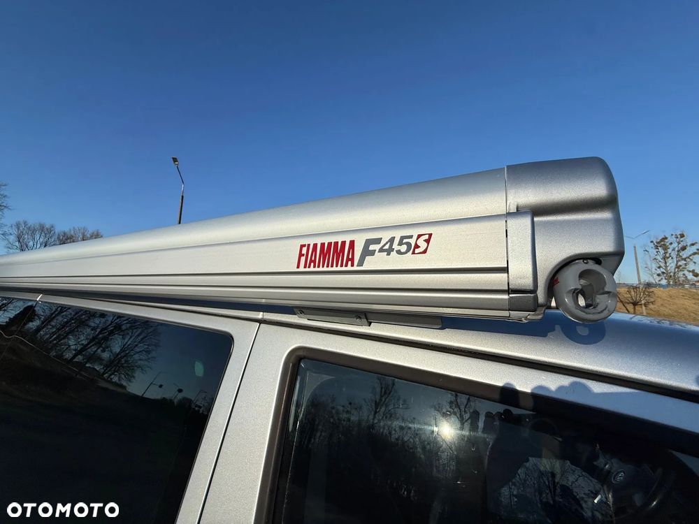 Volkswagen Multivan - 18