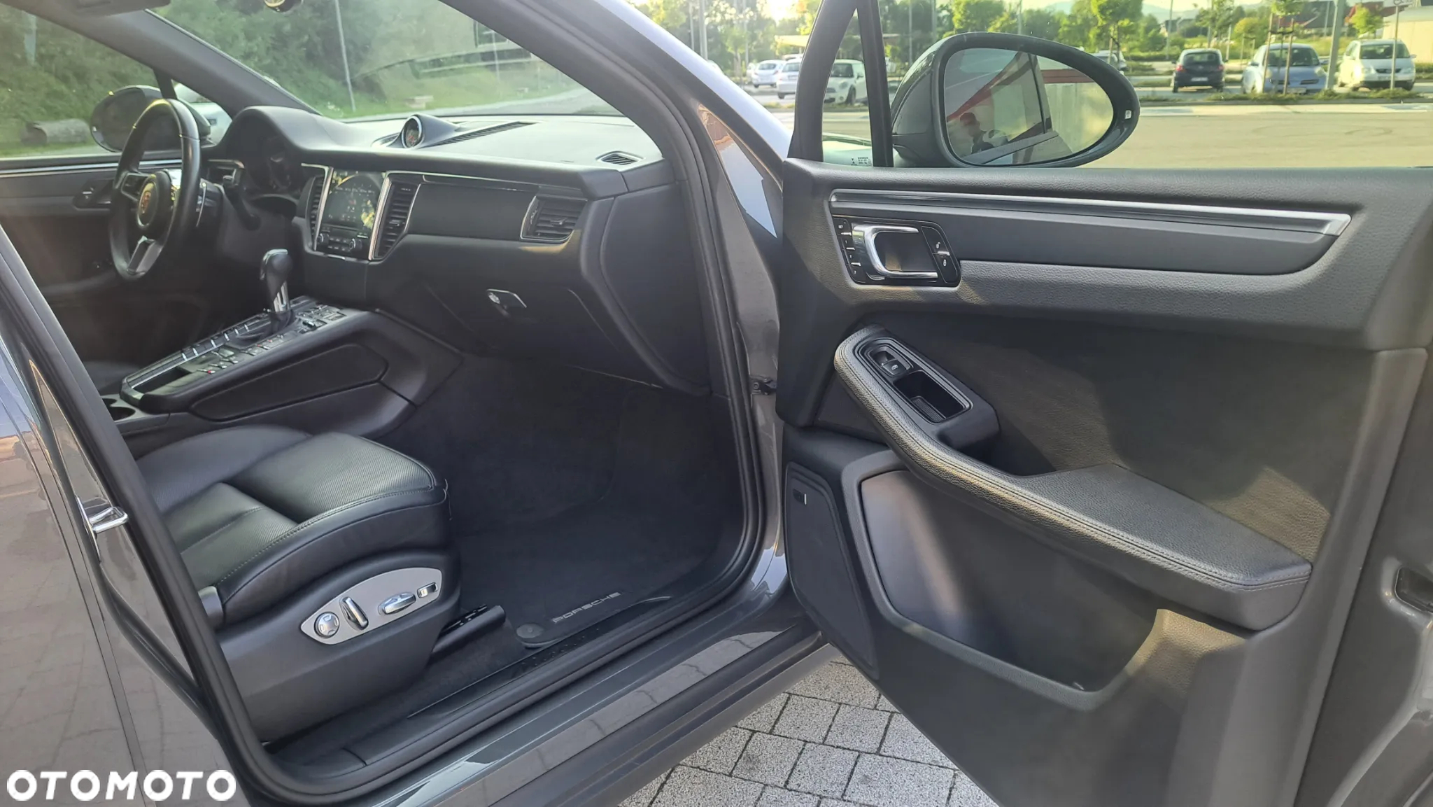 Porsche Macan - 28