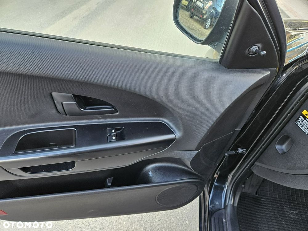 Kia Ceed - 13
