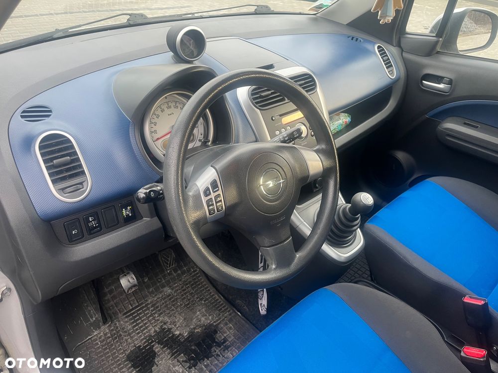 Opel Agila - 12