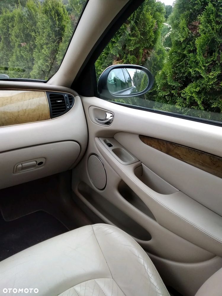 Jaguar X-Type 3.0 Sport - 13