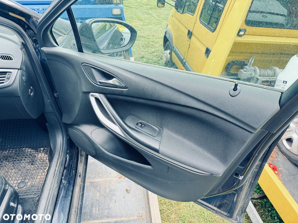 Opel Astra 1.6 CDTI Enjoy S&S - 8