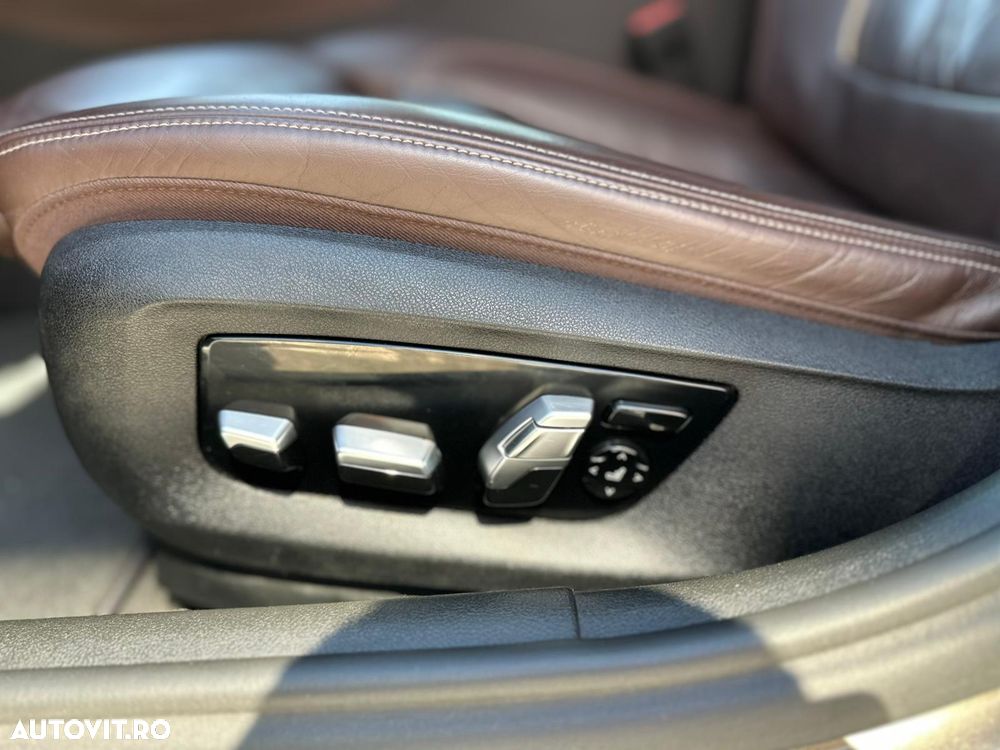 BMW Seria 5 530d AT - 13