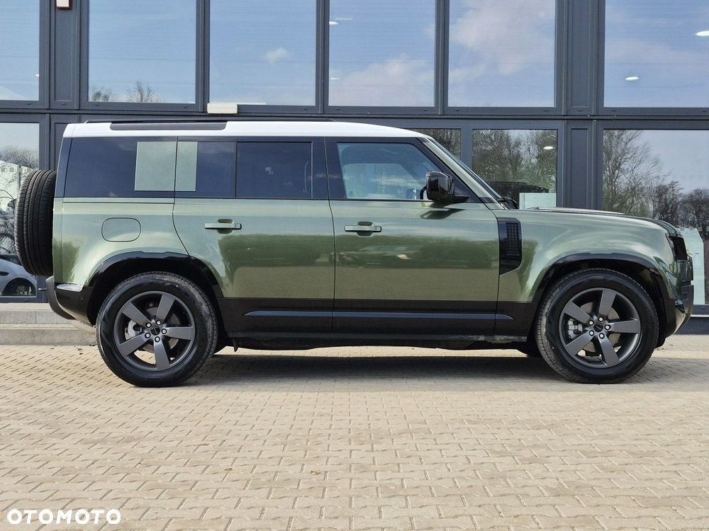Land Rover Defender - 7