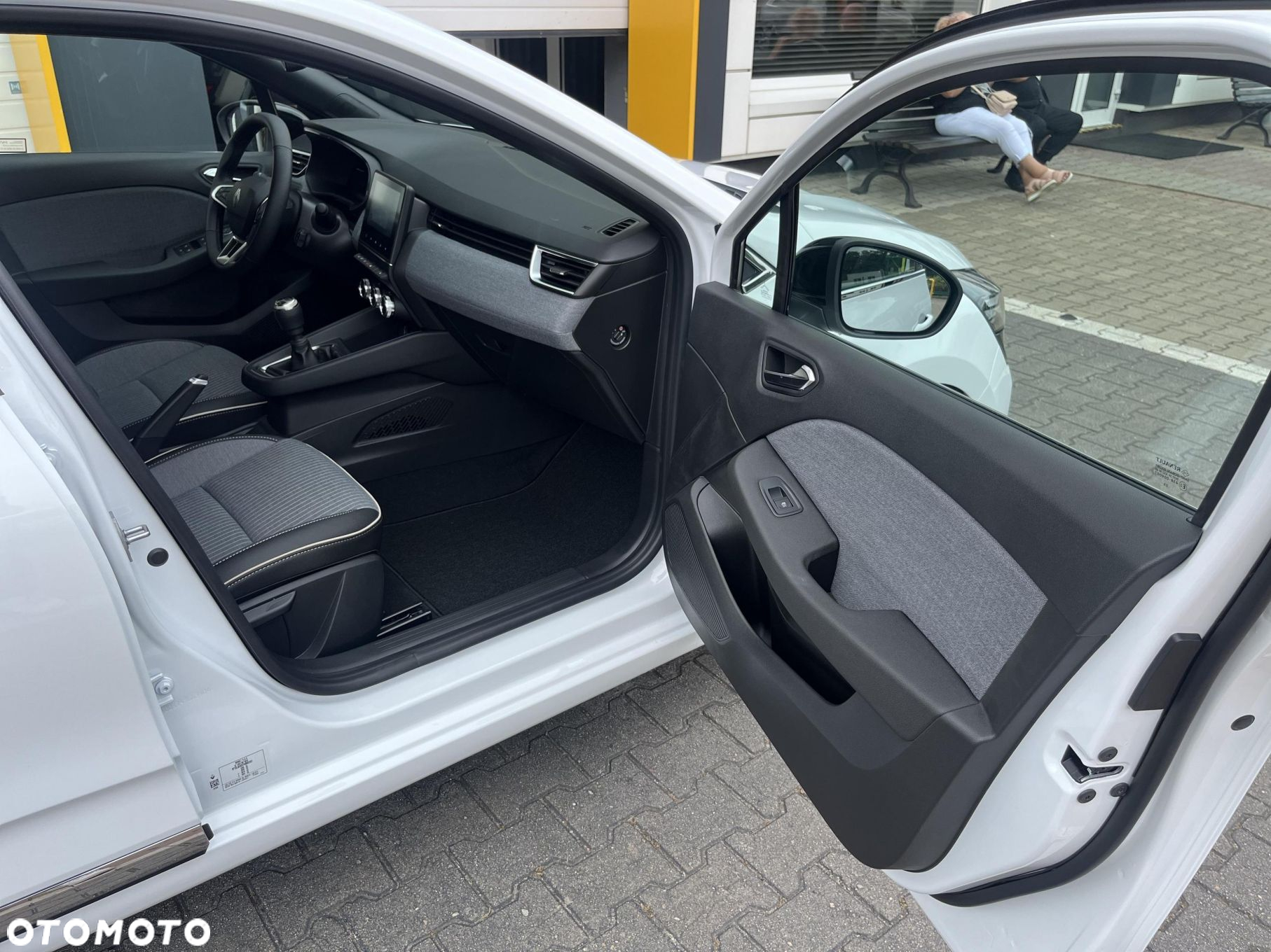 Renault Clio - 19