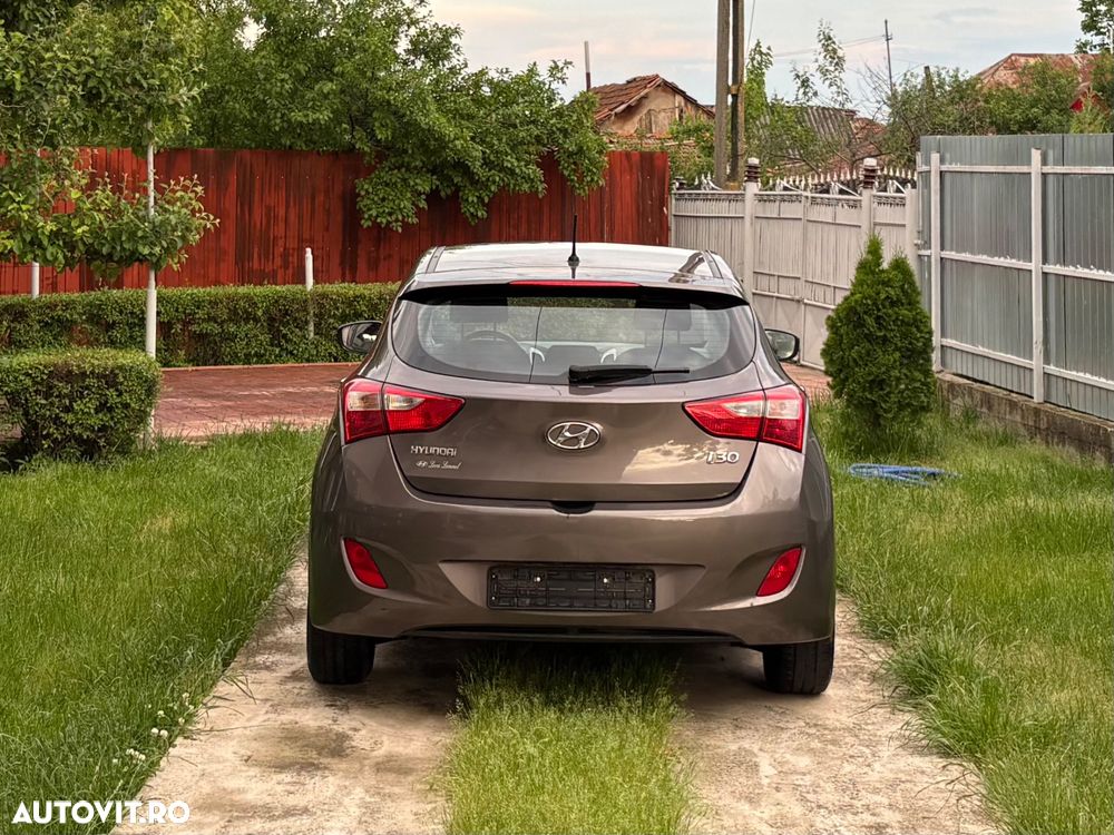 HYUNDAI i30 2015 — imagine 4