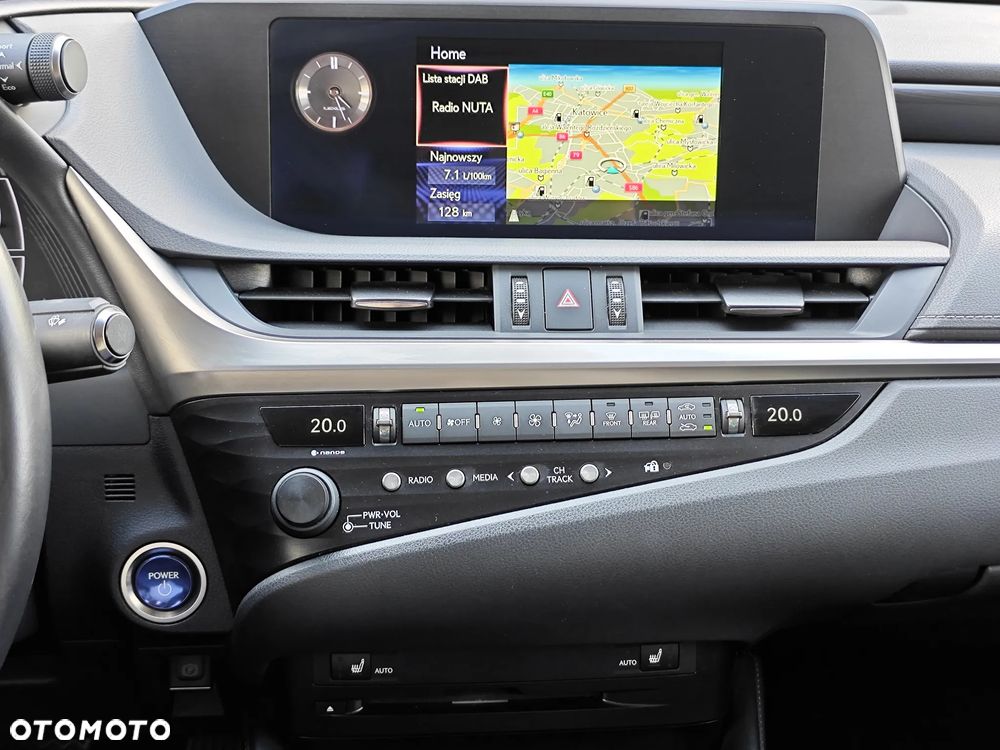 Lexus ES 300h Business Edition - 21