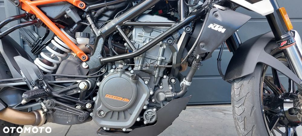 KTM Duke 125 - 30