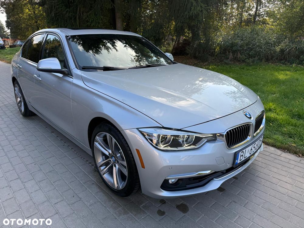 BMW Seria 3 330i - 9