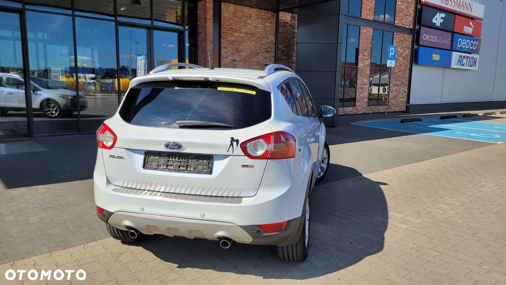 Ford Kuga 2.0 TDCi Titanium FWD - 12