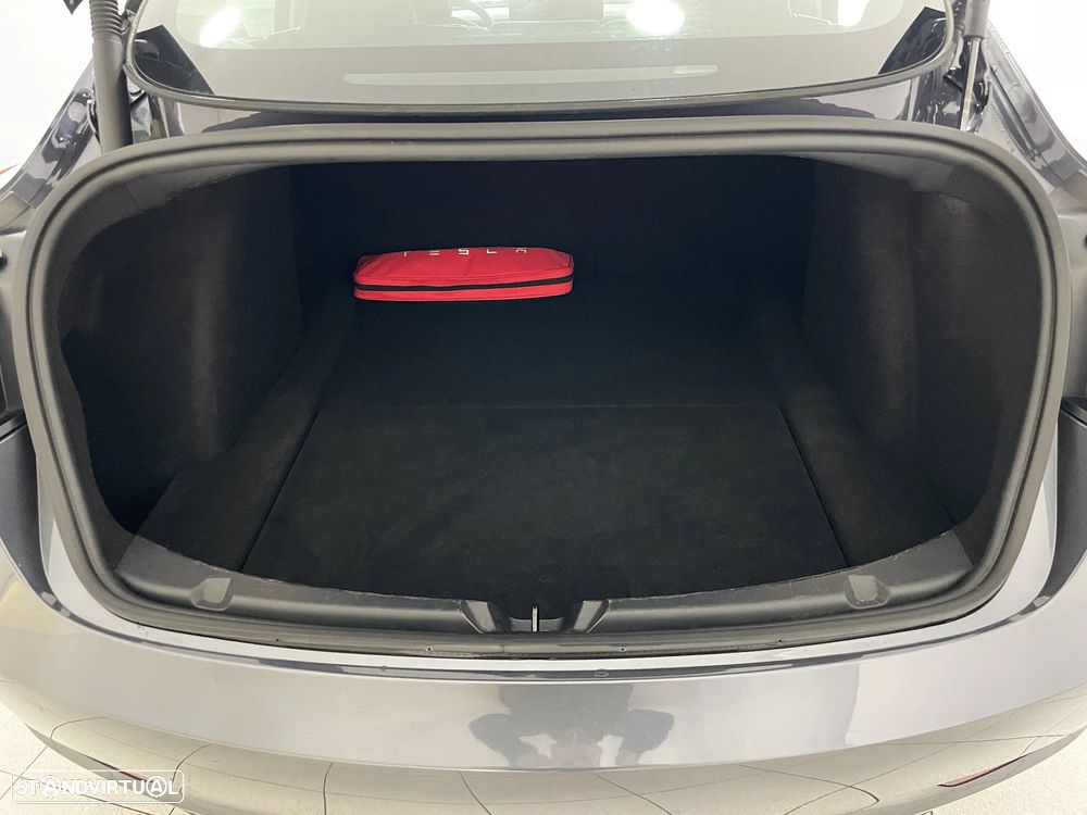 Tesla Model 3 Long Range Tração Traseira - 17