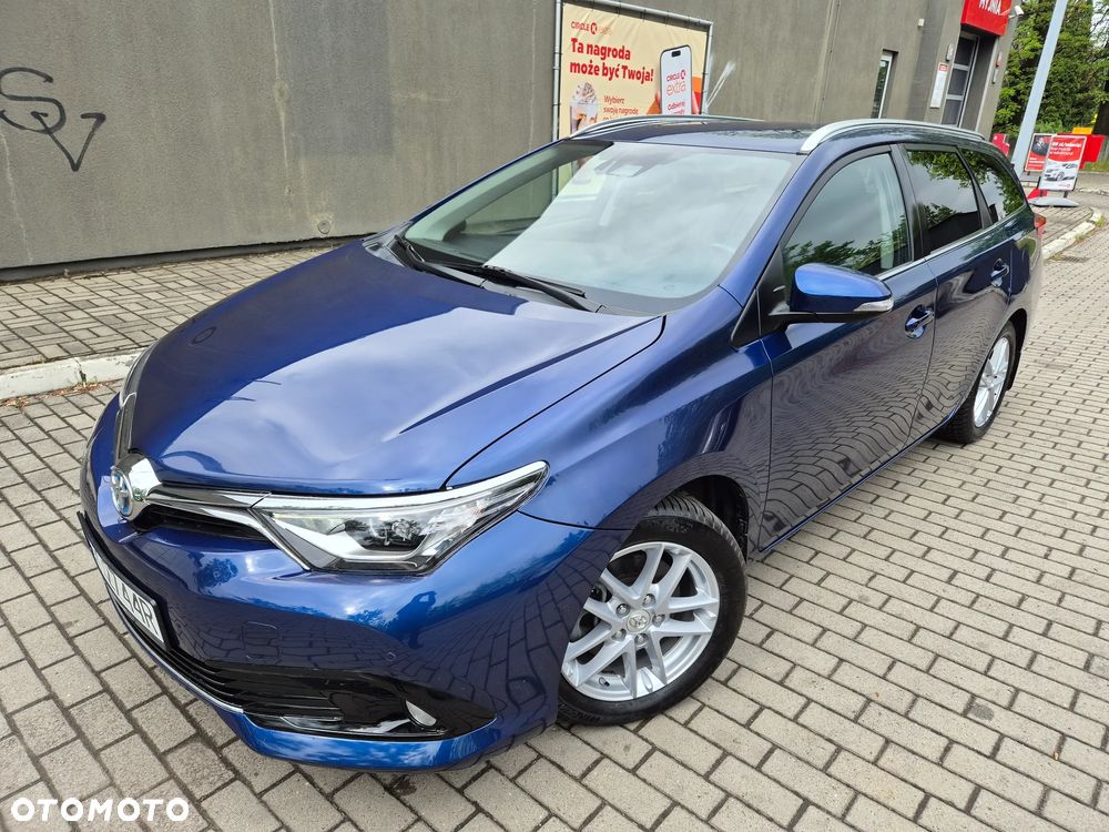 Toyota Auris - 1