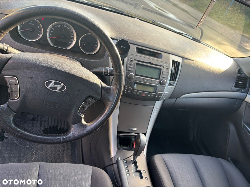Hyundai Sonata 3.3 Prestige - 17