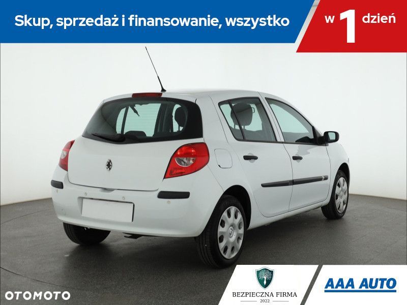 Renault Clio - 7