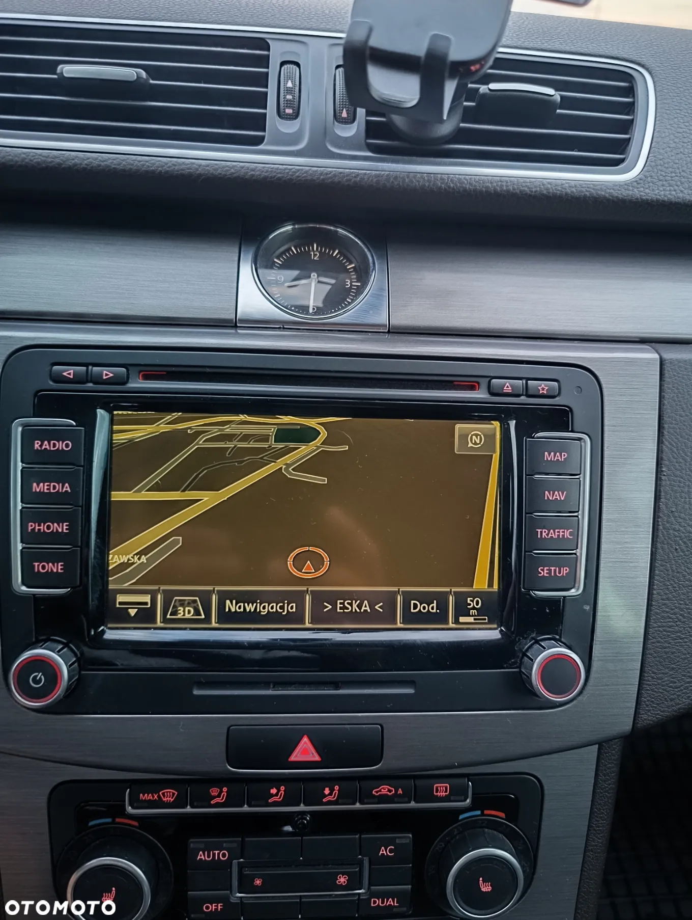 Volkswagen Passat Variant 1.6 TDI BlueMotion Technology Business Edition - 23