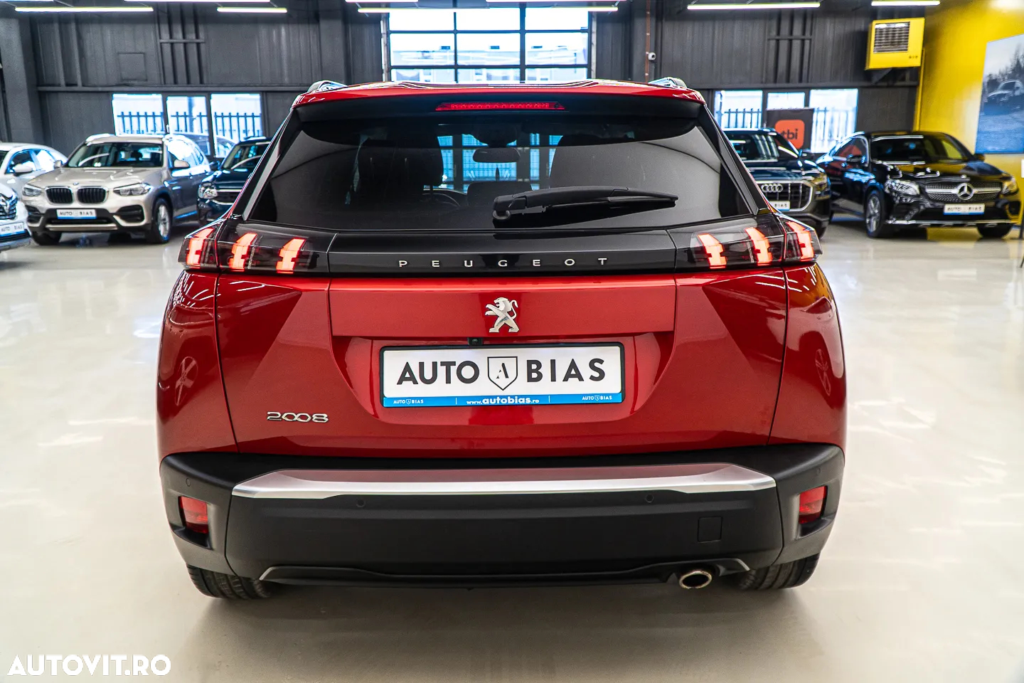 Peugeot 2008 BlueHDi 130 EAT8 Allure Pack - 27