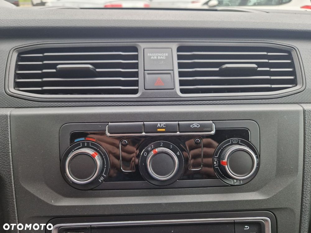 Volkswagen Caddy - 11