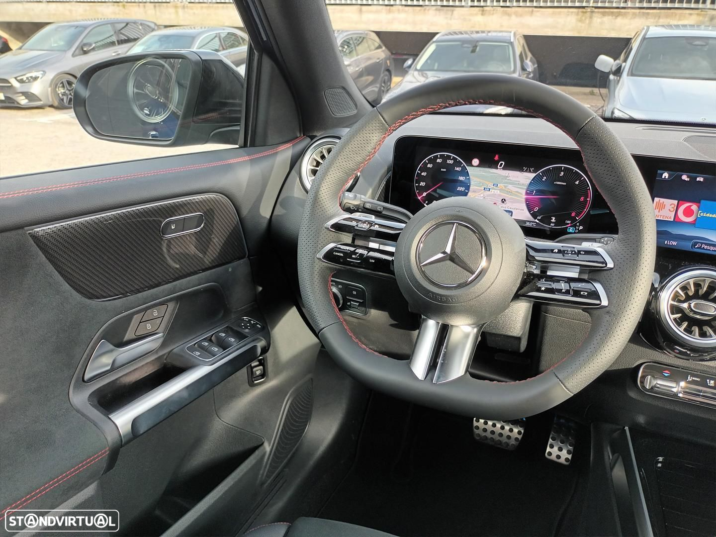 Mercedes-Benz GLB 200 d AMG Line - 16