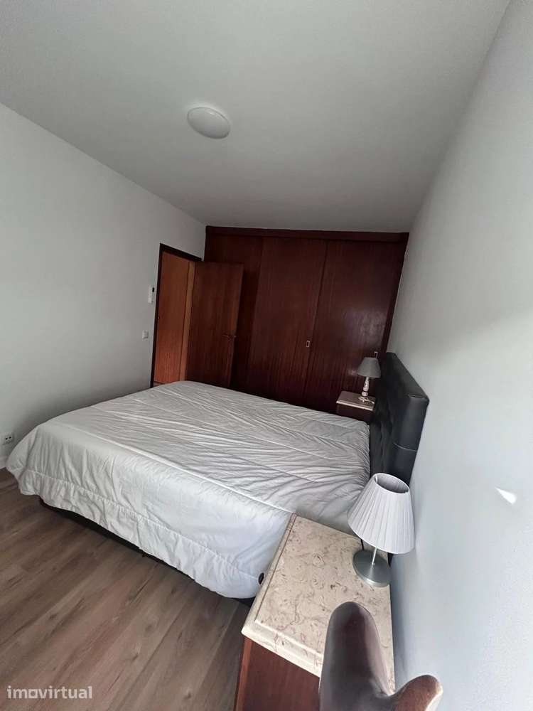 Apartamento Moderno de 2 Quartos, 6º andar e Garagem - Grande imagem: 2/18