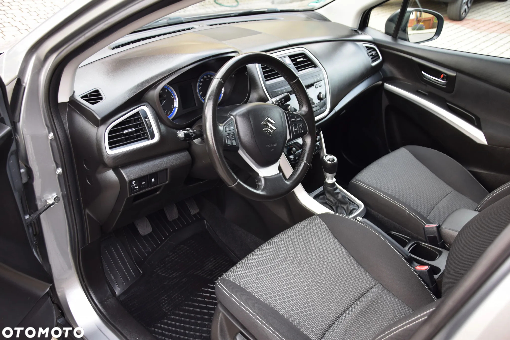 Suzuki SX4 S-Cross - 14