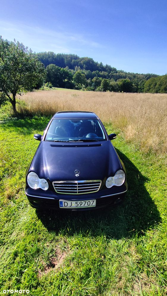 Mercedes-Benz C-Class 2006 photo 3