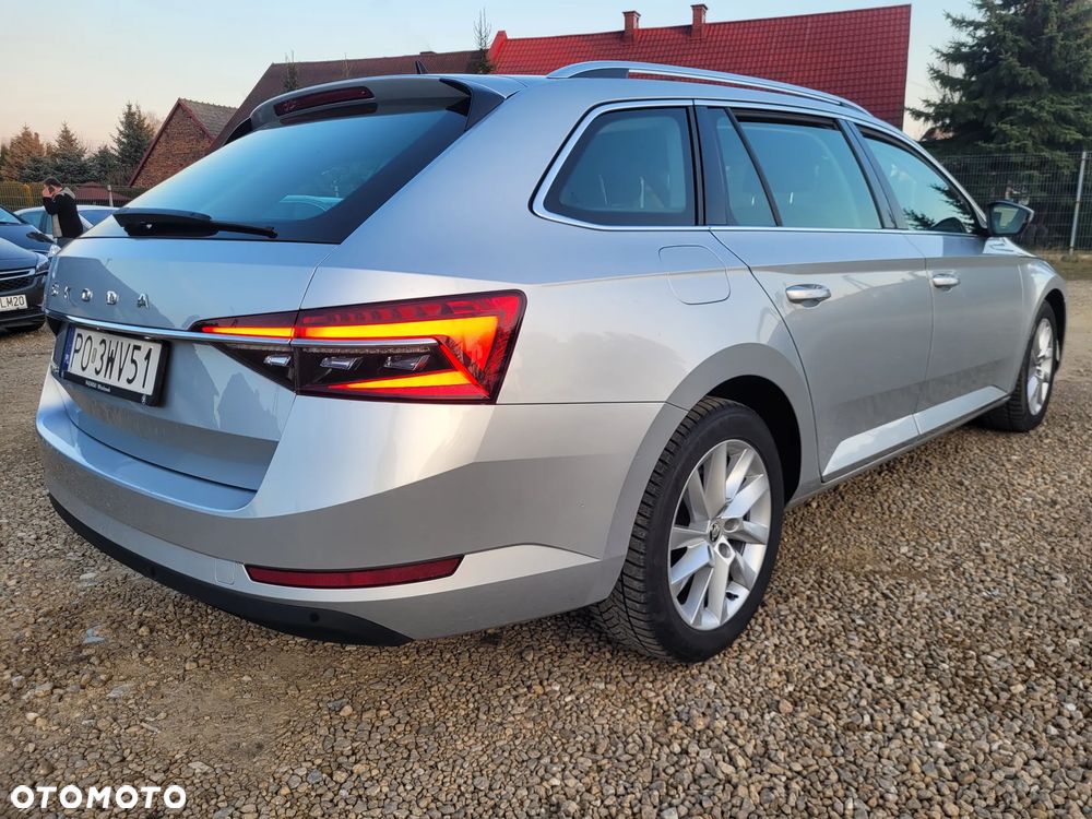 Skoda Superb 2.0 TDI SCR Ambition DSG - 2