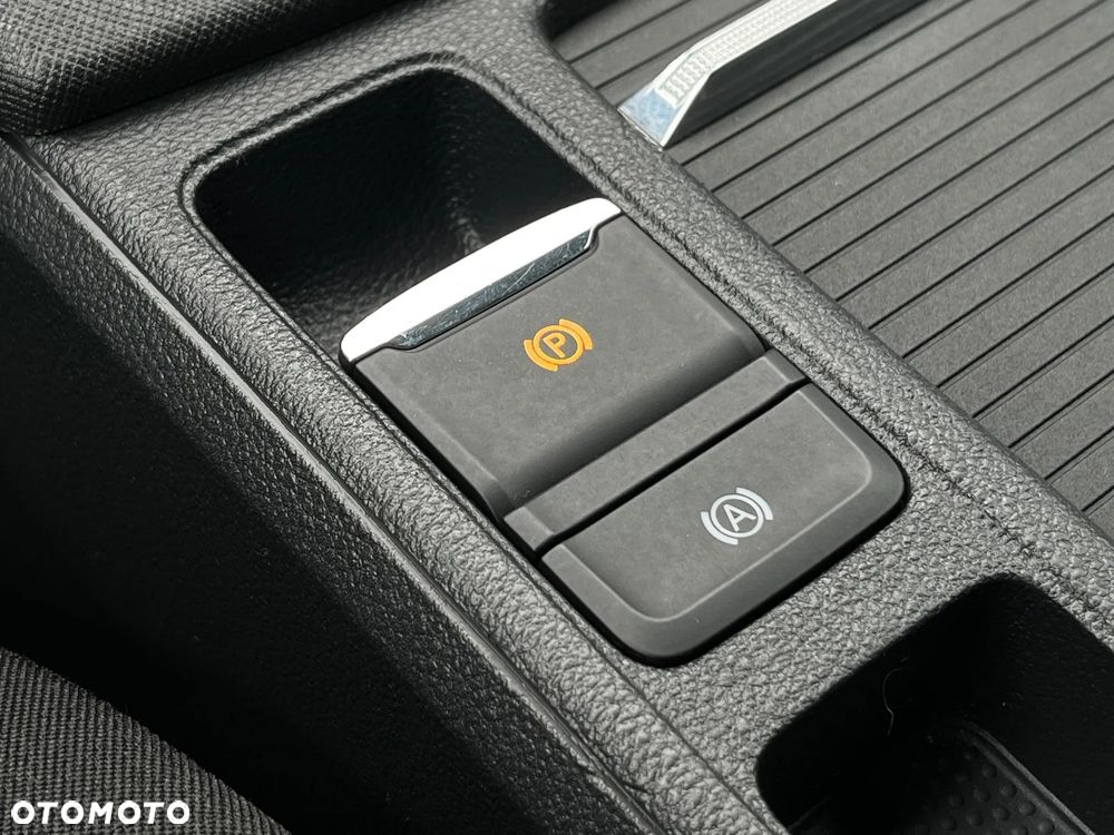 Skoda Octavia 1.5 TSI ACT Ambition - 27