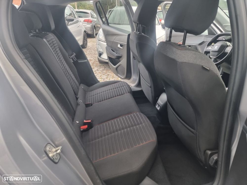 Peugeot e-208 50 kWh Active Pack - 20