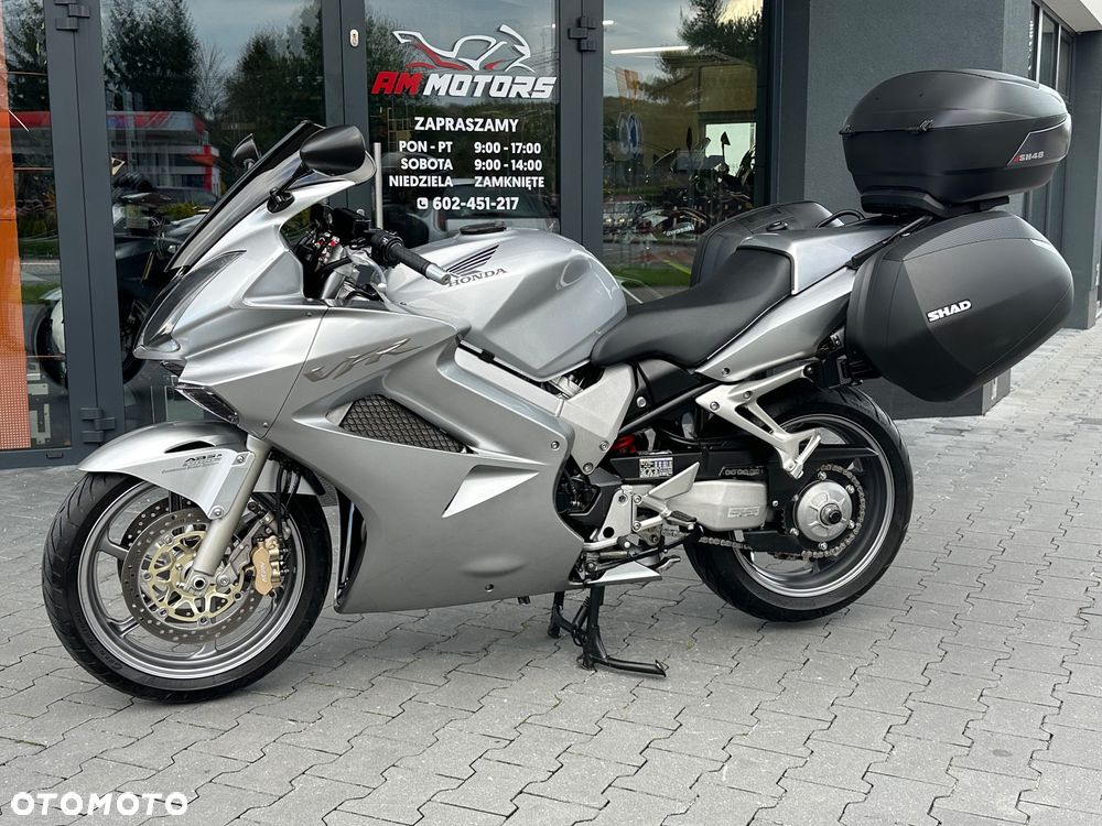 Honda VFR - 27