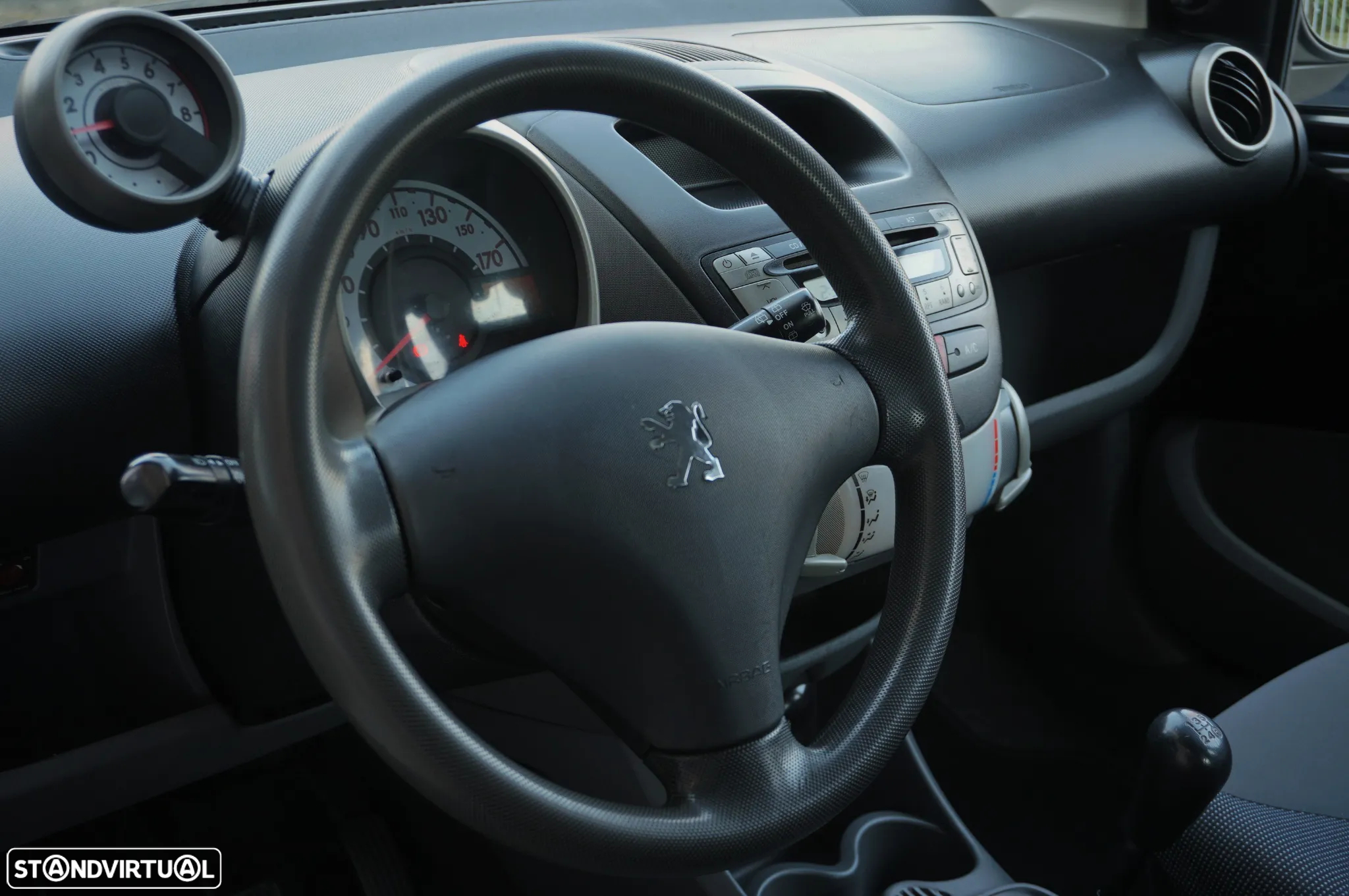 Peugeot 107 1.0 Trendy - 9