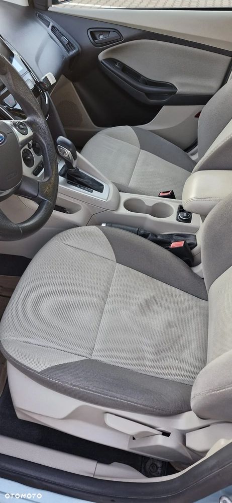 Ford Focus - 8