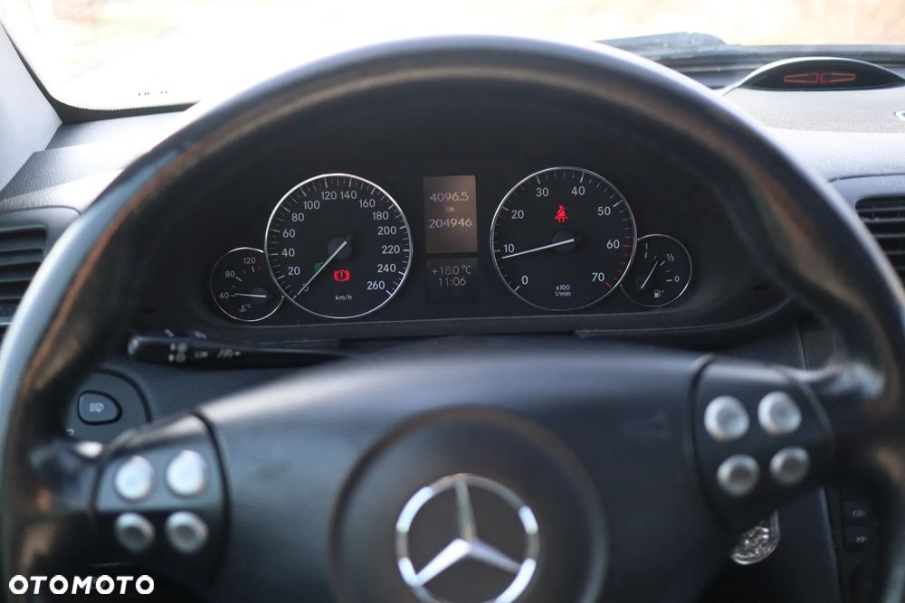 Mercedes-Benz Klasa C 230 Kompressor Sport Edition - 12