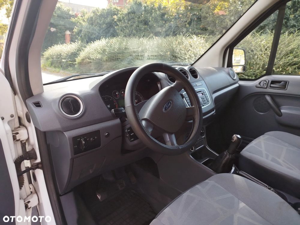 Ford Connect - 11