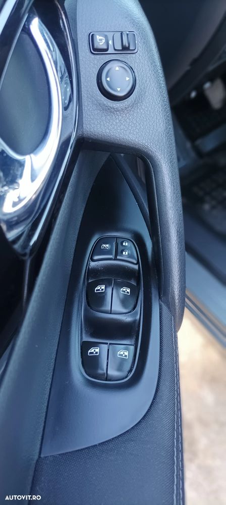 Nissan Qashqai 1.3 138CP 2WD N-Connecta - 10