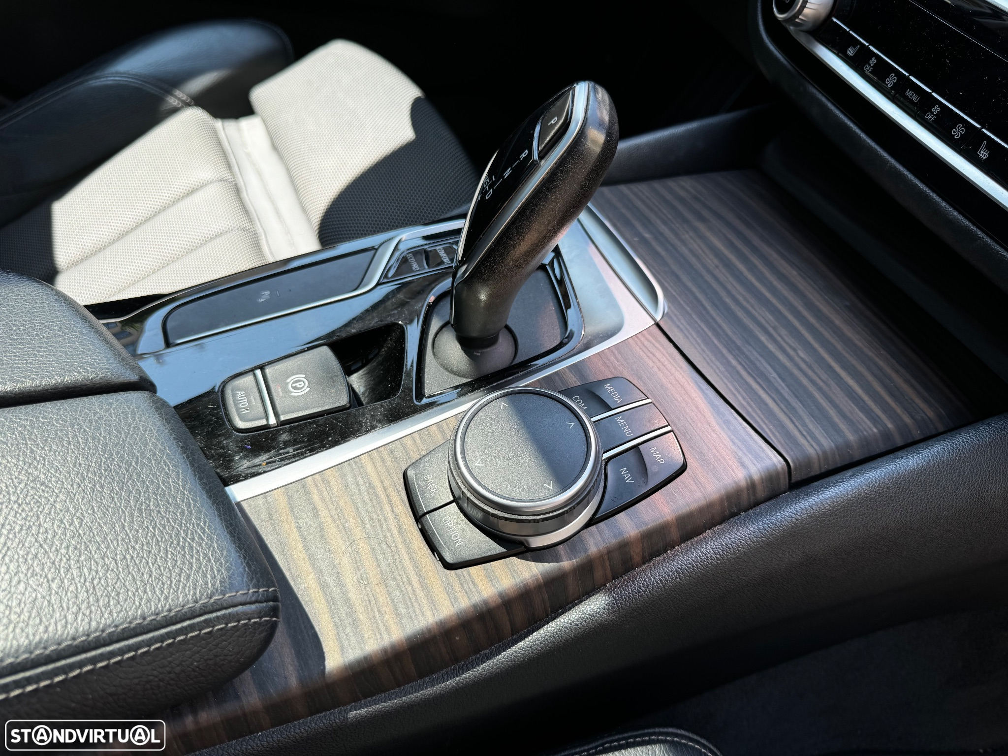 BMW 525 d Touring Aut. Sport Line - 10